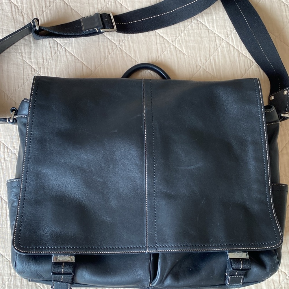 Coach Men’s Leather Shoulder bag